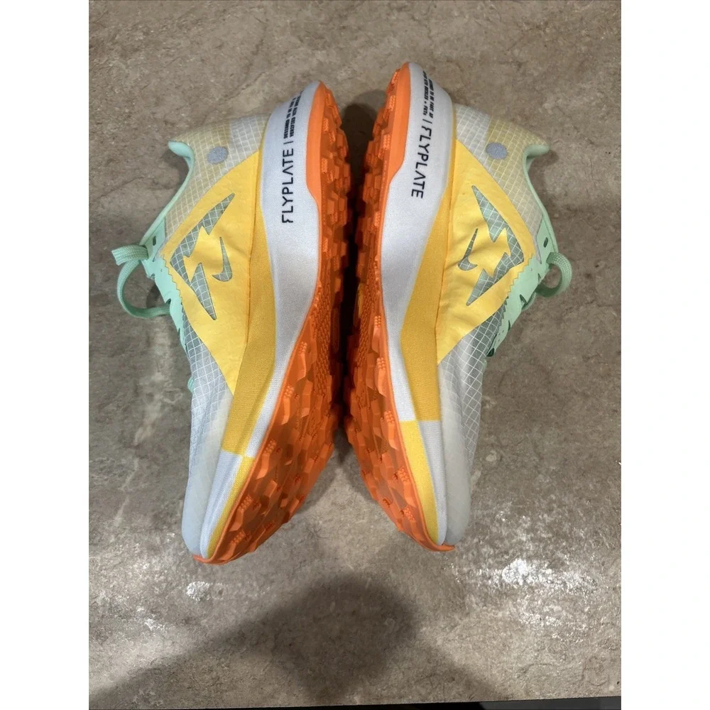 NEW Nike ZoomX Ultrafly Trail Racing Shoe - Vibram Flyplate Women 6 - DZ0489-102